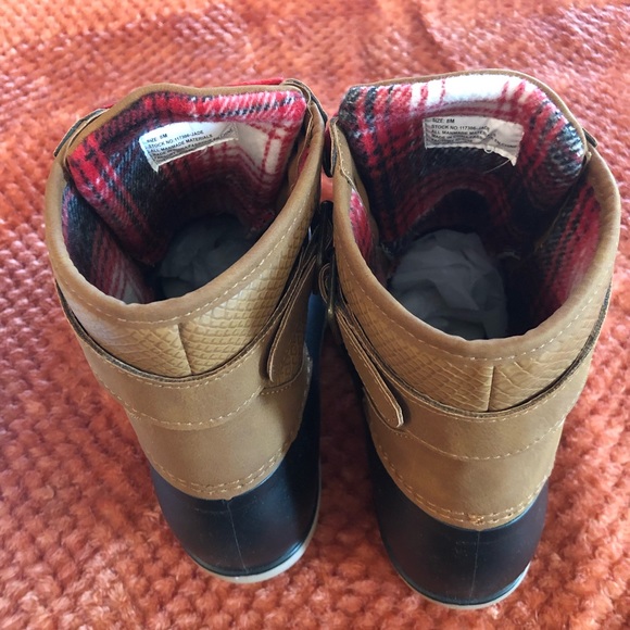 HP 11/21🎉🎉Brand New Maurices Jade SD Buckle Duck Boots - Picture 4 of 6